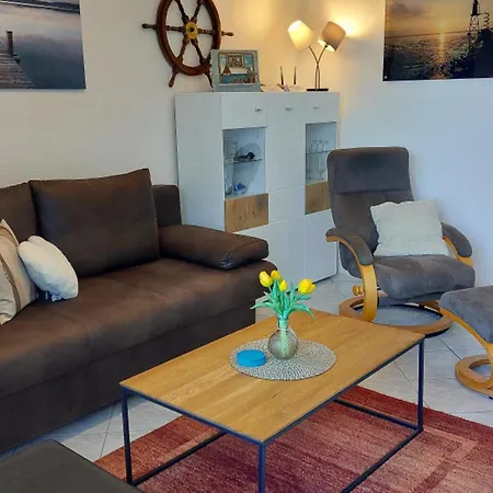 Sonnenstrahl Nr5 Mit Strandkorb Am